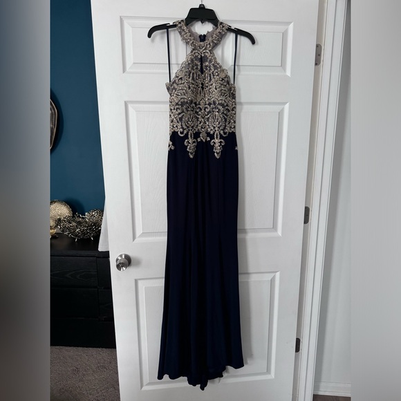 Ball gown size 6 - Picture 1 of 2